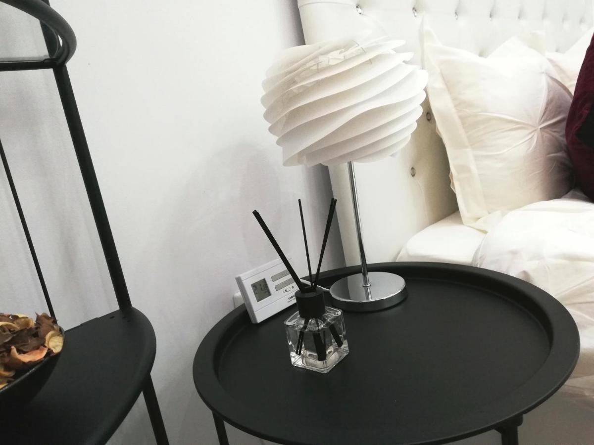 Ultracentral Studio For 4 Bukurešť Exteriér fotografie