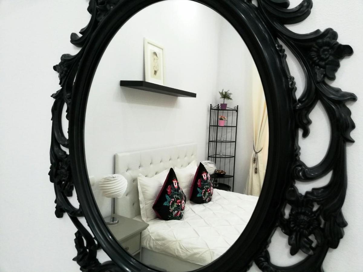 Ultracentral Studio For 4 Bukurešť Exteriér fotografie